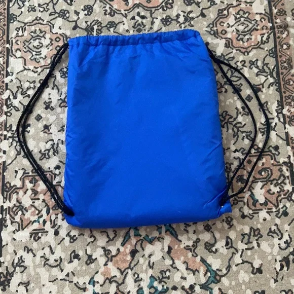 Drawstring backpack - Picture 3 of 6